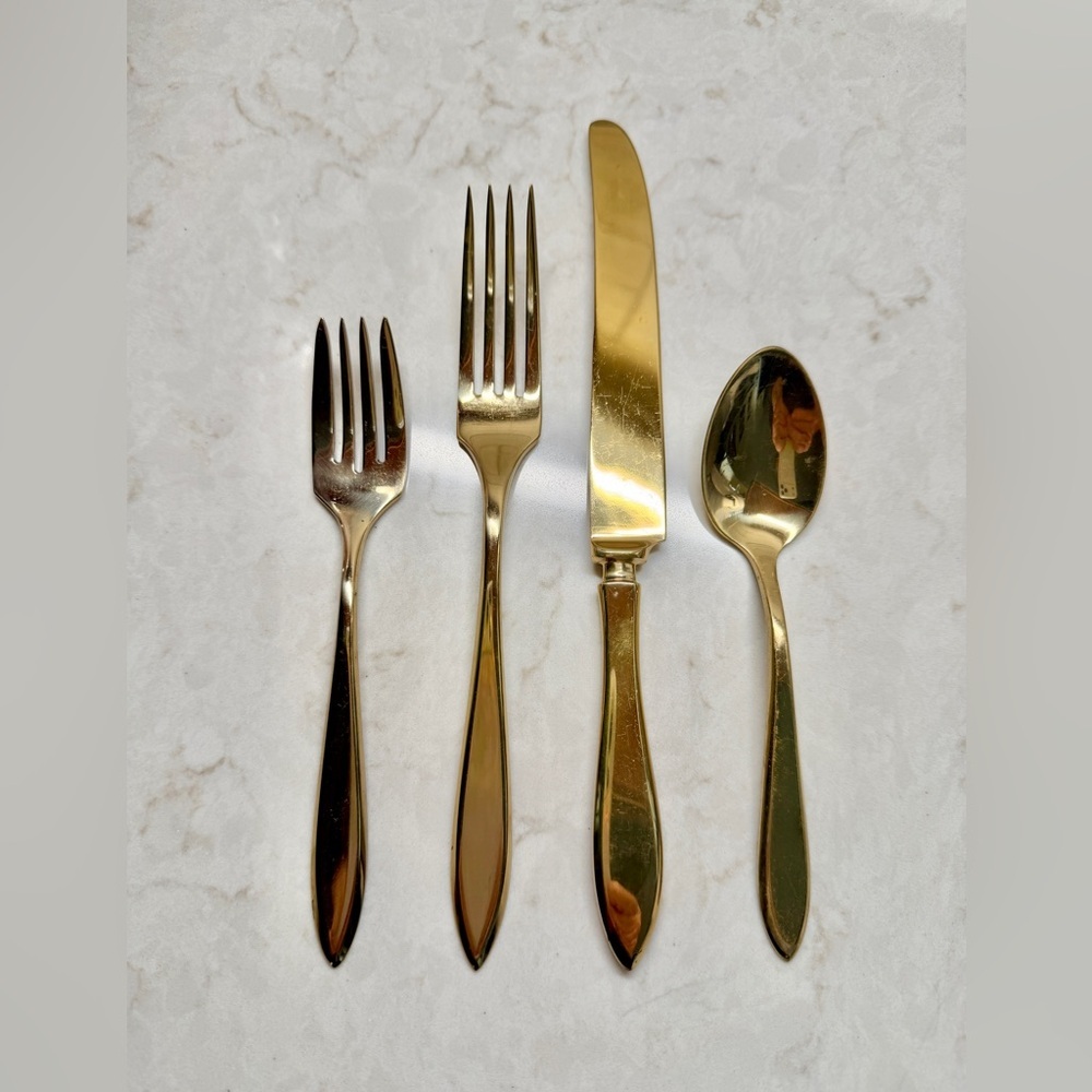 VINTAGE, DIRILYTE FLATWARE IN THE REGAL PATTERN